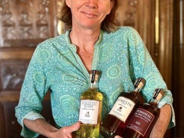 🍎 Chez Cidre Séhédic, la pomme ne s'exprime pas seulement à travers nos cidres.

Nous élaborons également trois mistelles, chacune avec son identité et son...
